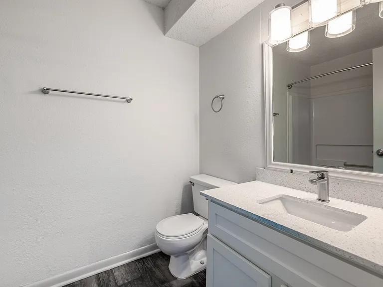 Stoney Trace Apartments — Photo 15