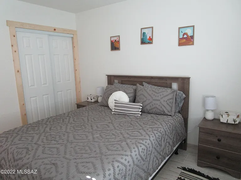 1627 E 13th St #1 — Photo 15