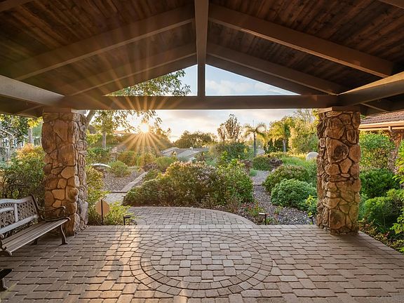 2nd image of 15943 Ranch Hollow Rd