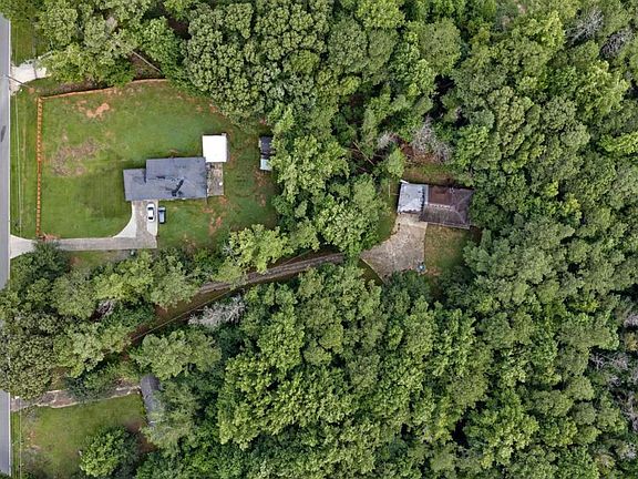 4th image of 3029 Demooney Rd