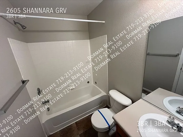 2605 Shannara Grv — Photo 17