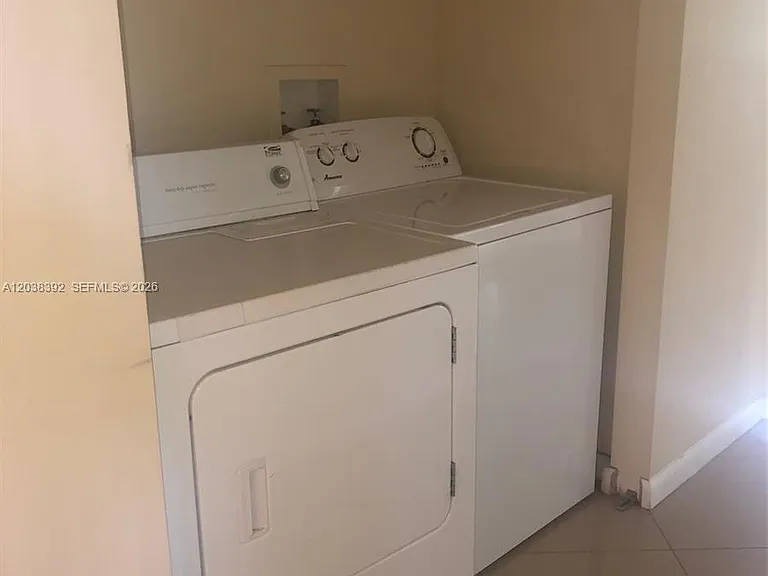 6992 SW 39th St #I101 — Photo 15