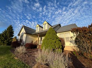 1027 Taylor Rd, Brighton, MI