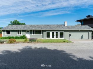 705 Golf Course Dr, Chelan, WA 98816