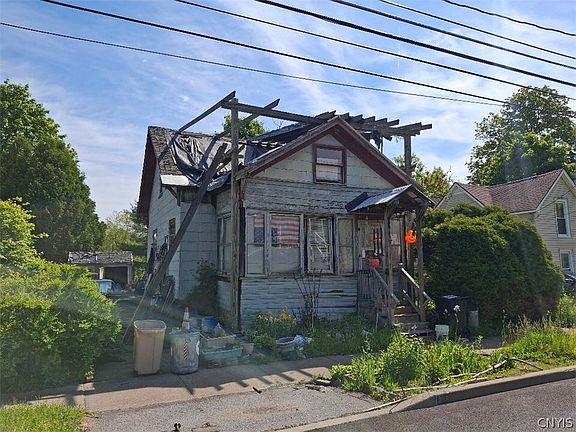 3rd image of 240 W Main St