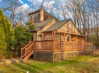 1014 Green Pond Rd, Newfoundland, NJ 07435