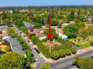 5203 J St, Sacramento, CA 95819