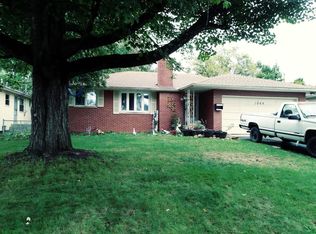 1069 Runyon Rd, Columbus, OH 43227