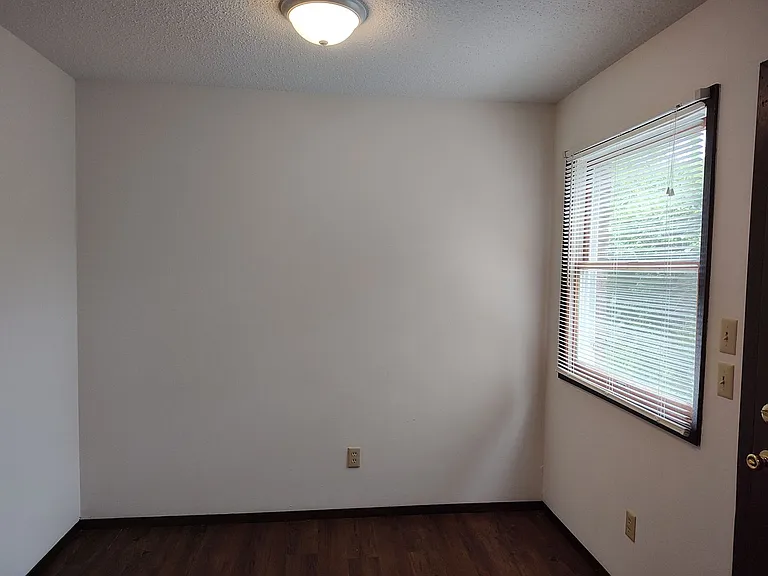 618 Boxwood Dr #1-4 — Photo 6