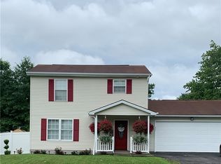 1281 Signature Dr, Youngstown, OH