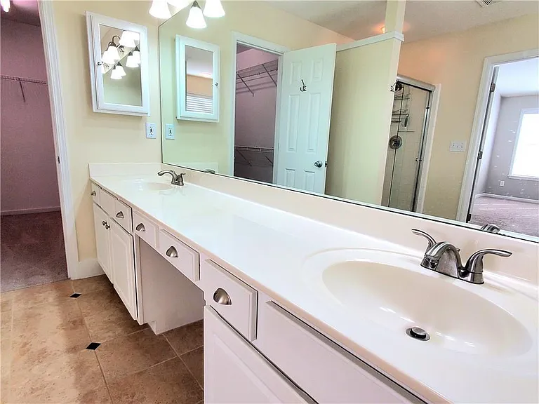 5260 W Price Rd — Photo 17
