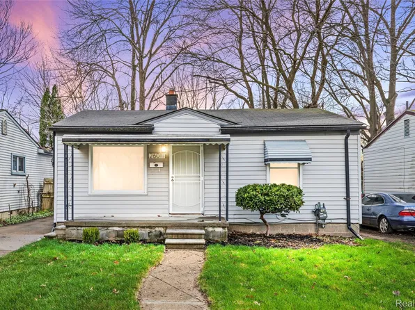 26011 Dartmouth St, Inkster, MI 48141
