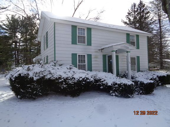 4th image of 110 E Birch St