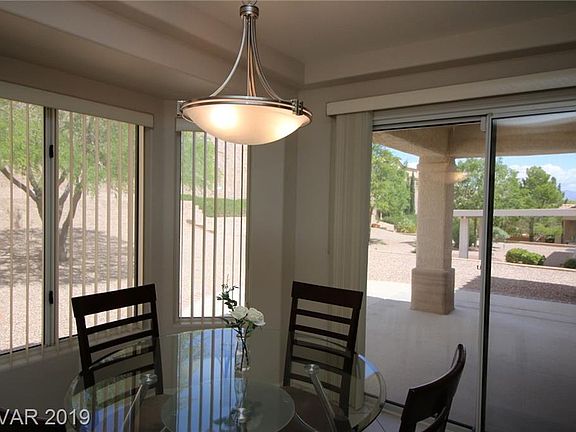 2nd image of 2537 Deer Lake St