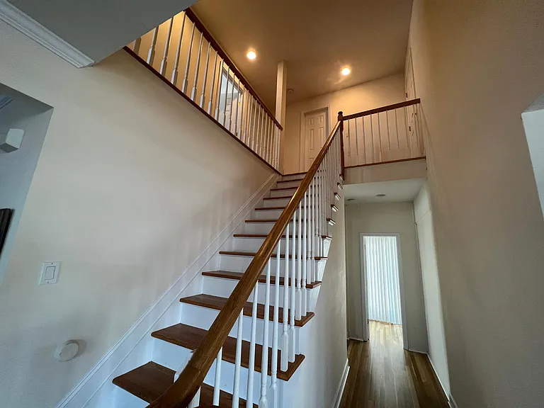 25 Lido Blvd — Photo 9