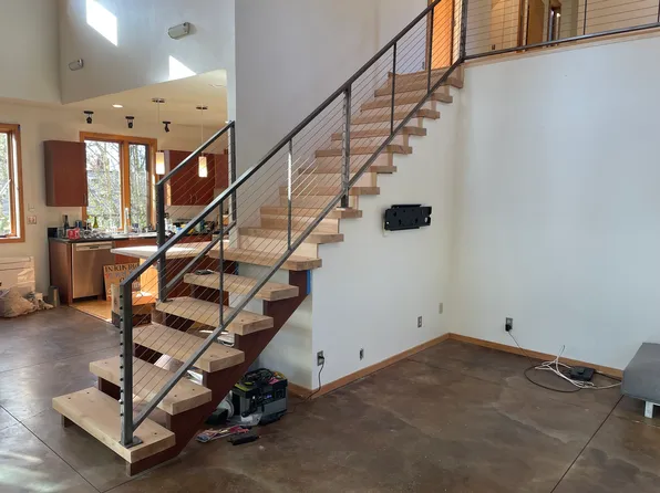 682 W 24th Ave, Eugene, OR 97405