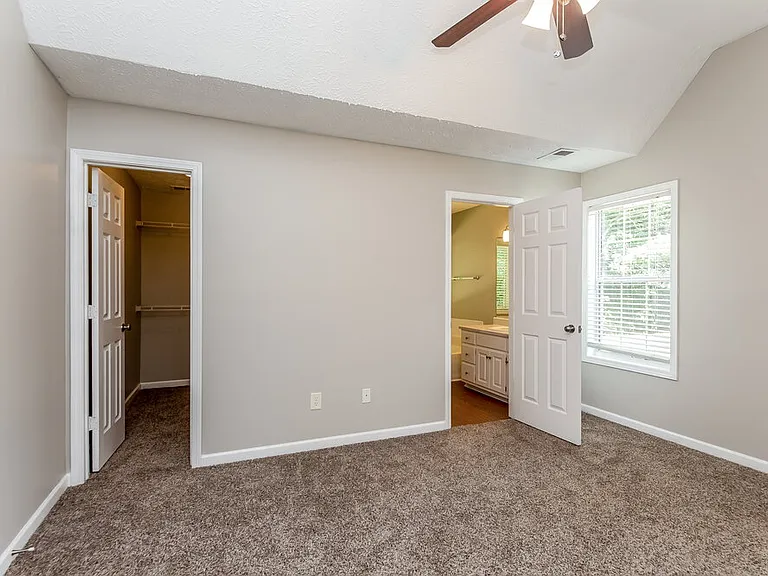 173 Waters Edge Dr — Photo 6