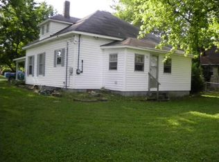 101 2nd Ave N, Loretto, TN 38469