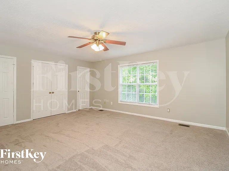 3901 Colony Ridge Ct — Photo 8