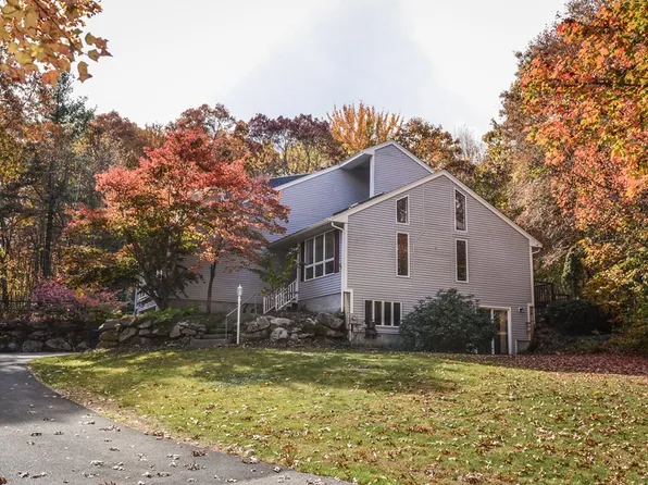 382 Central St, Boylston, MA 01505