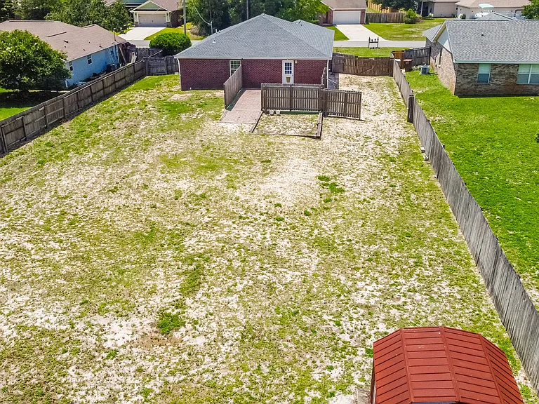 2104 Frontera St — Photo 5