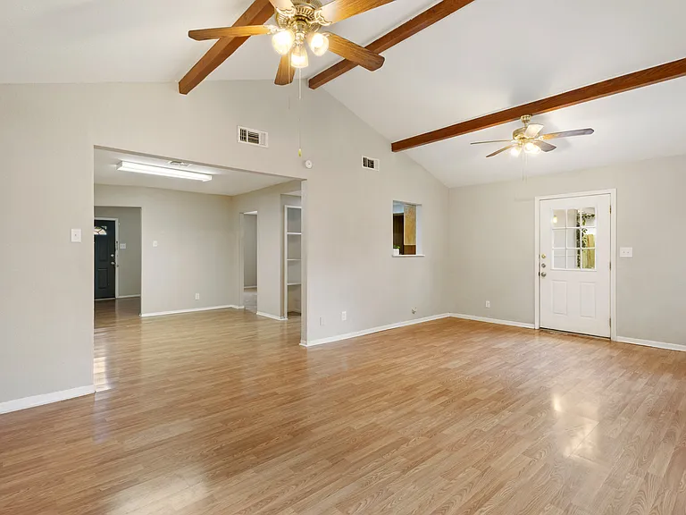 407 Cicero Dr — Photo 6