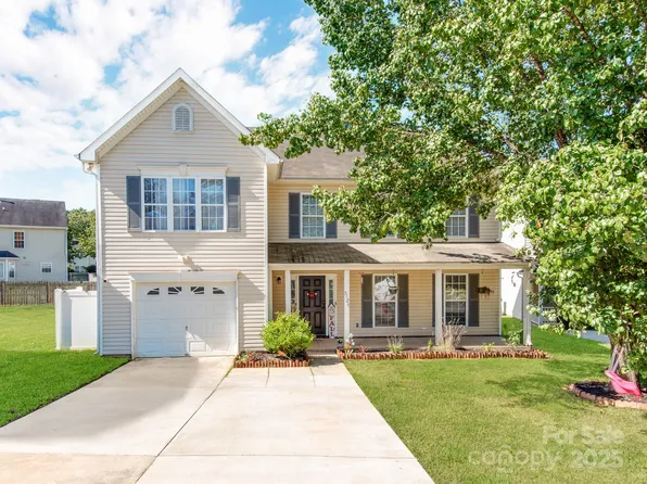 7125 Roaming Path Ct, Charlotte, NC 28214