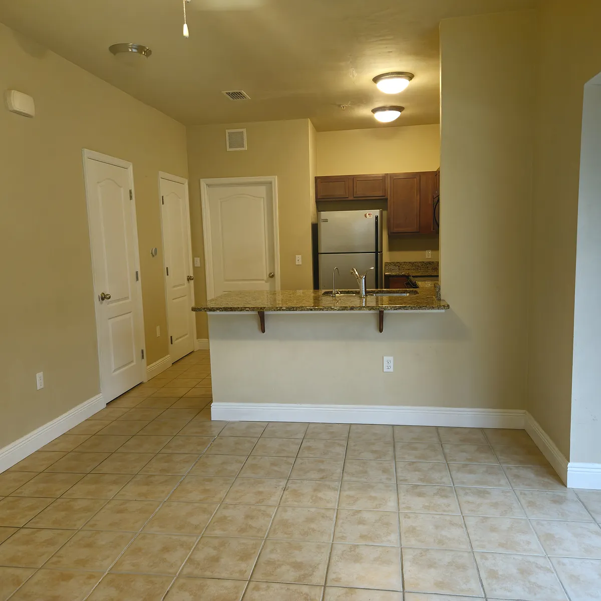 Building Photo - 2980 SW 35th Pl #97