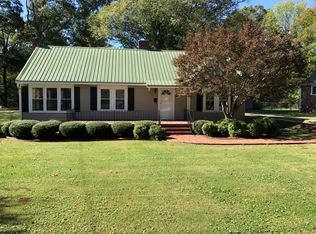 613 Church St, Laurens, SC 29360