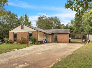 5 Timber Ct, Greenville, SC 29617