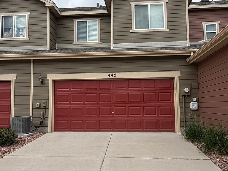 445 Eclipse Dr — Photo 3