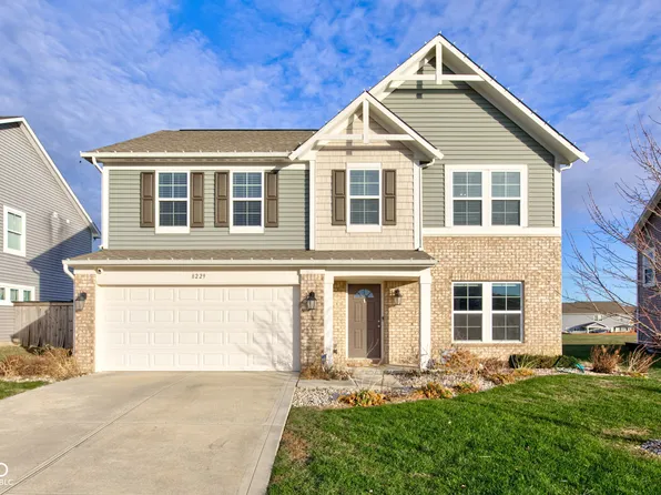 8229 Lupine Dr, Plainfield, IN 46168