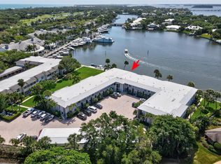 550 Riomar Dr, Vero Beach, FL 32963