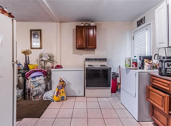4th image of 2715 Millmar Dr