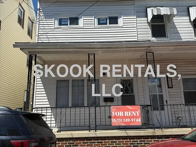 412 Carbon St — Photo 1
