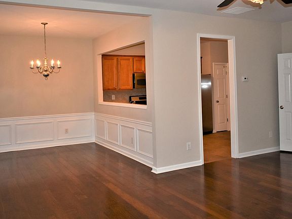 2nd image of 155 Finchley Dr