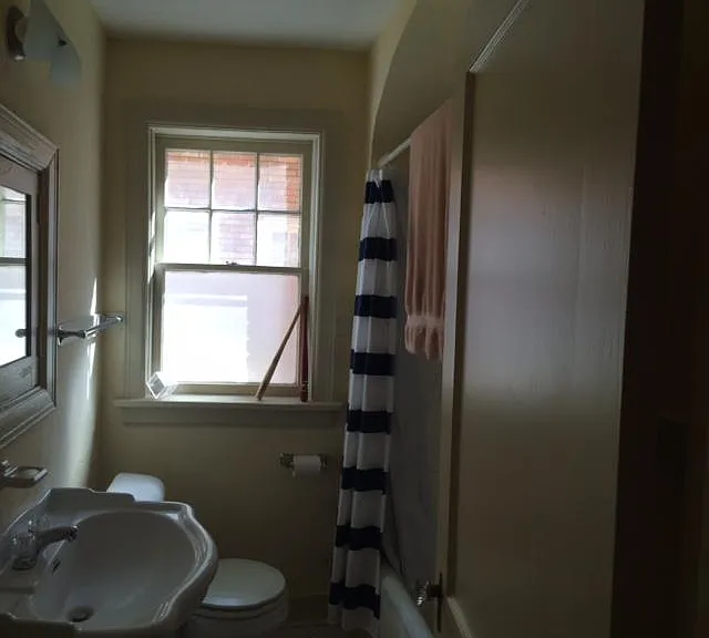 512 NW 20th St — Photo 11