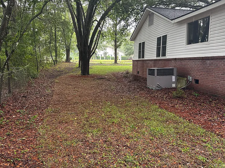 706 E Pinetree Blvd — Photo 11