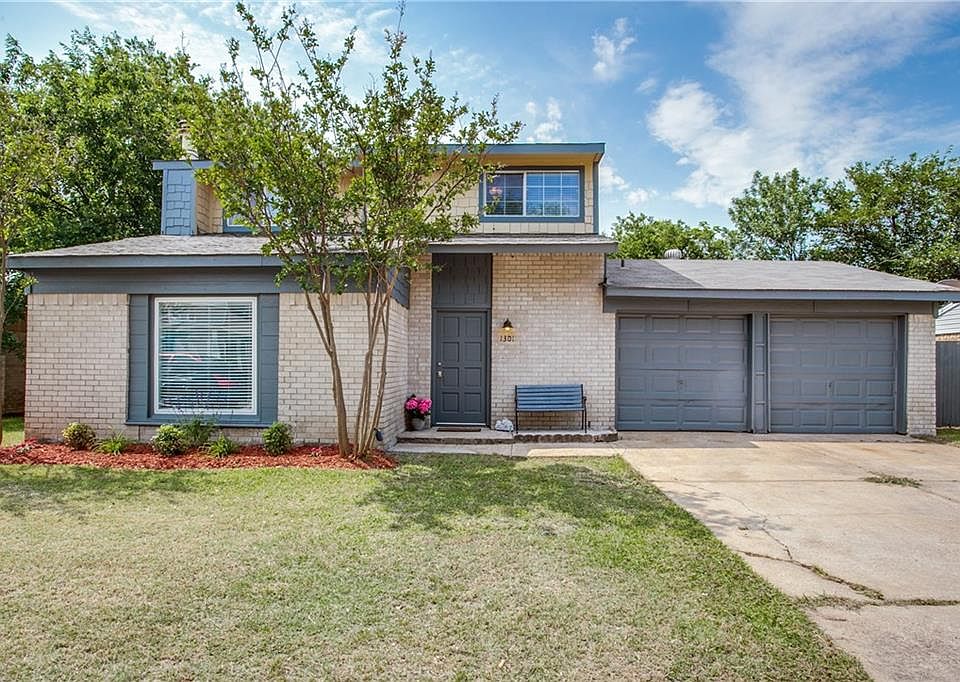 1st image of 1301 Cielo Vista Dr