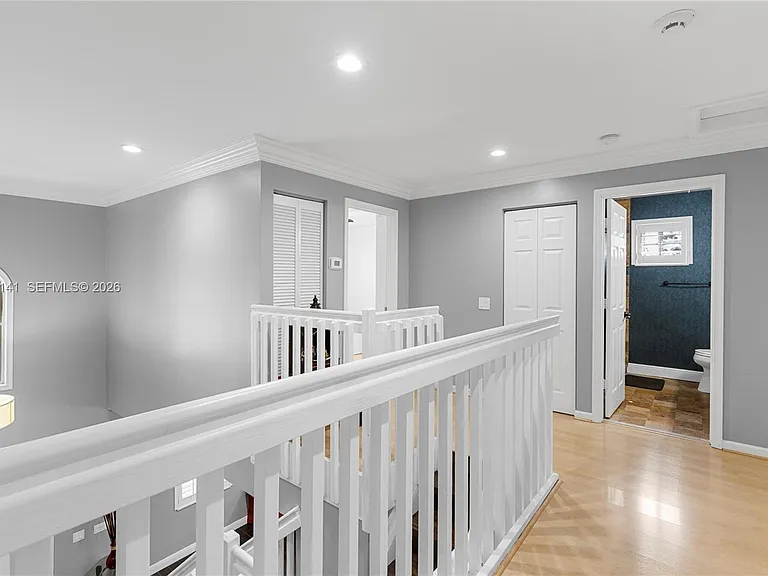 4228 Laurel Ridge Cir — Photo 32
