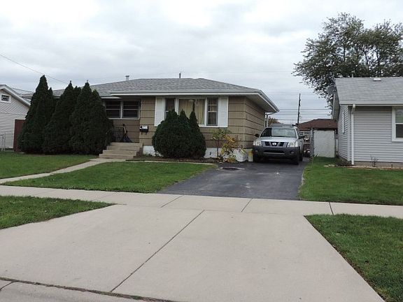 2nd image of 6631 Montana Ave