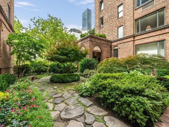 455 East 51st Street image 15 of 15