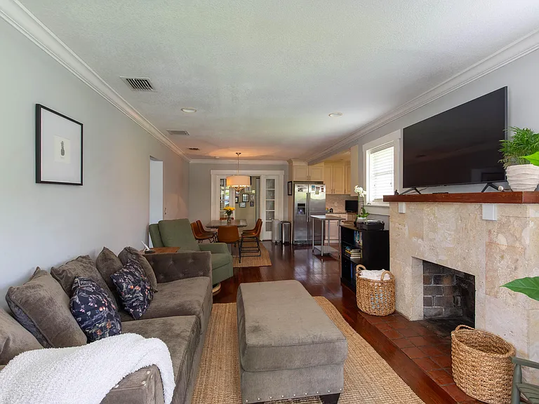 210 Malverne Rd — Photo 8