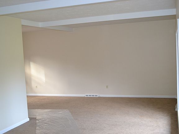 2nd image of 26621 Mulberry Cir