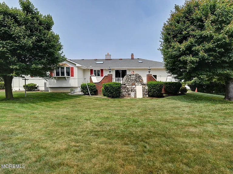 418 Atlantic Ave — Photo 4