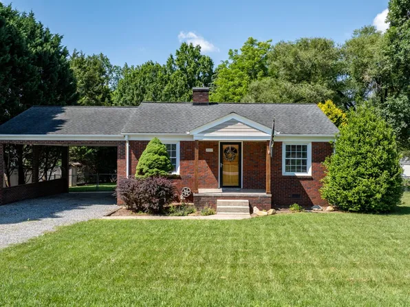 2357 28th St NE, Hickory, NC 28601