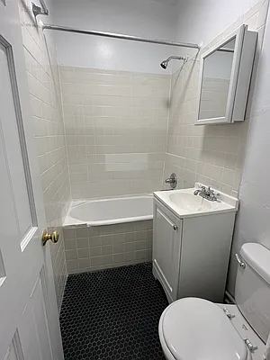 Rented by Compass | media 12