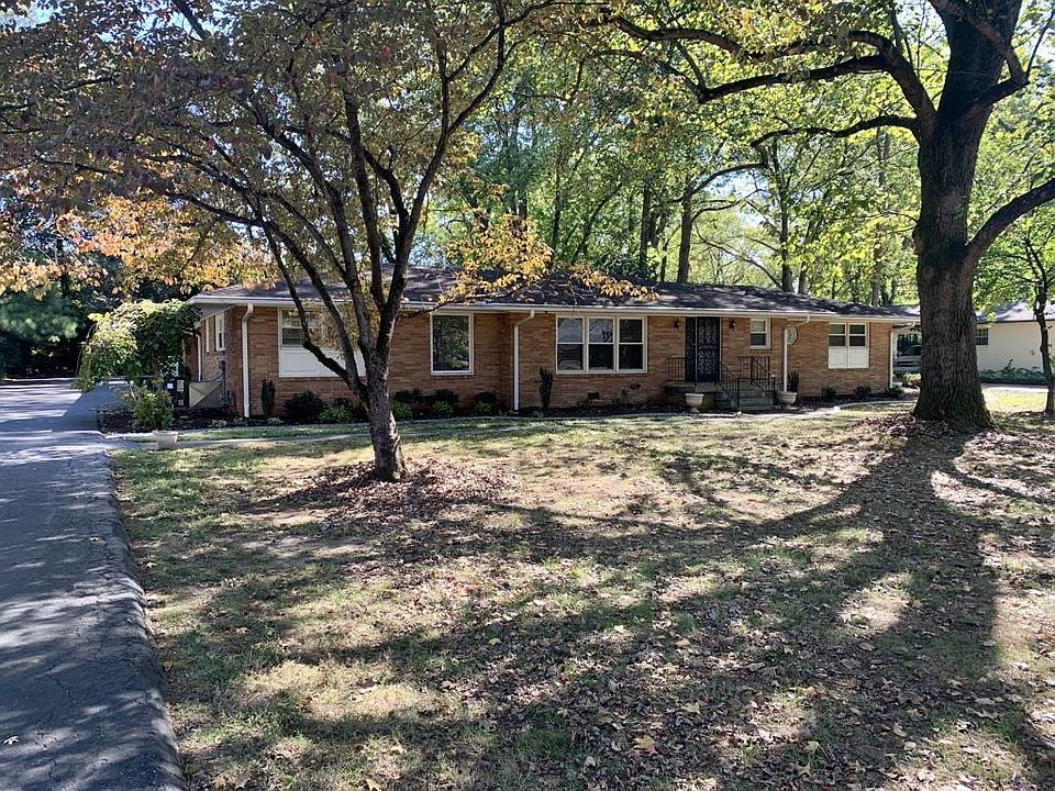 1st image of 1107 Houston Dr
