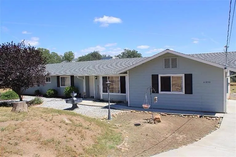 41252 Lilley Mountain Dr photo 1