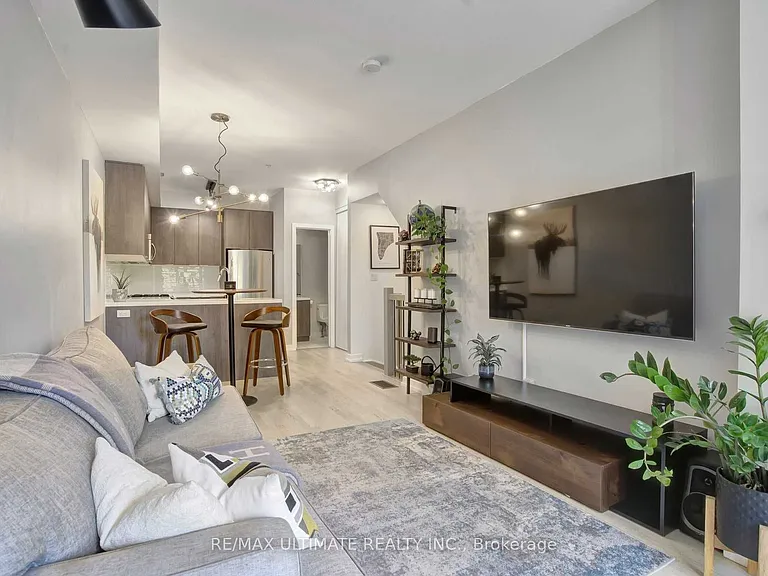 140 Broadview Ave #30 — Photo 5